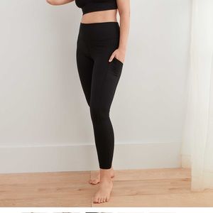 Never worn black aerie high waisted leggings